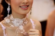 遵化市人妖皇后(中国富豪娶人妖皇后)