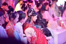遵化市汉服模特兼职(想做汉服模特去哪里找)
