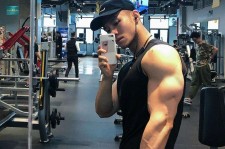 遵化市肌肉男模(肌肉男模拟器)