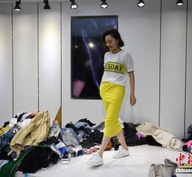 遵化市兼职模特试衣服(兼职做试衣模特好吗)