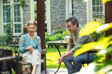 遵化市坦言带老伴游遍中国(我和老伴去旅游)