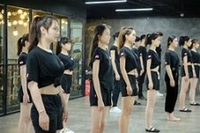 遵化市兼职模特进修班(学生怎么兼职模特)