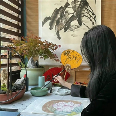 遵化市伴游女生源又菡的资料